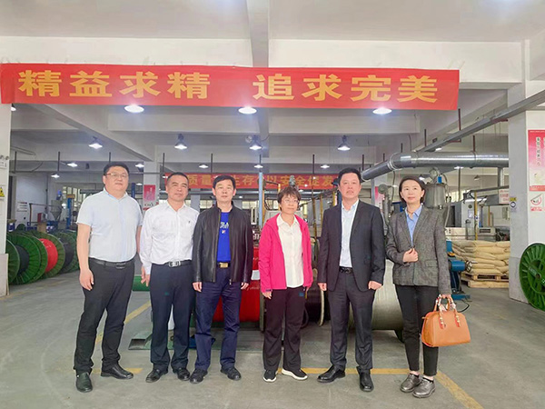 新疆建設(shè)兵團第5師雙河市86團來環(huán)瑞參觀交流1 新疆建設(shè)兵團第5師雙河市86團來環(huán)瑞參觀交流1