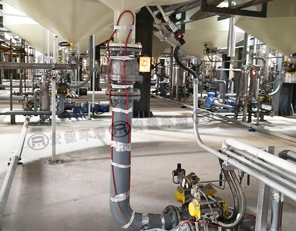 管道上電熱帶安裝實物圖 管道上電熱帶安裝實物圖